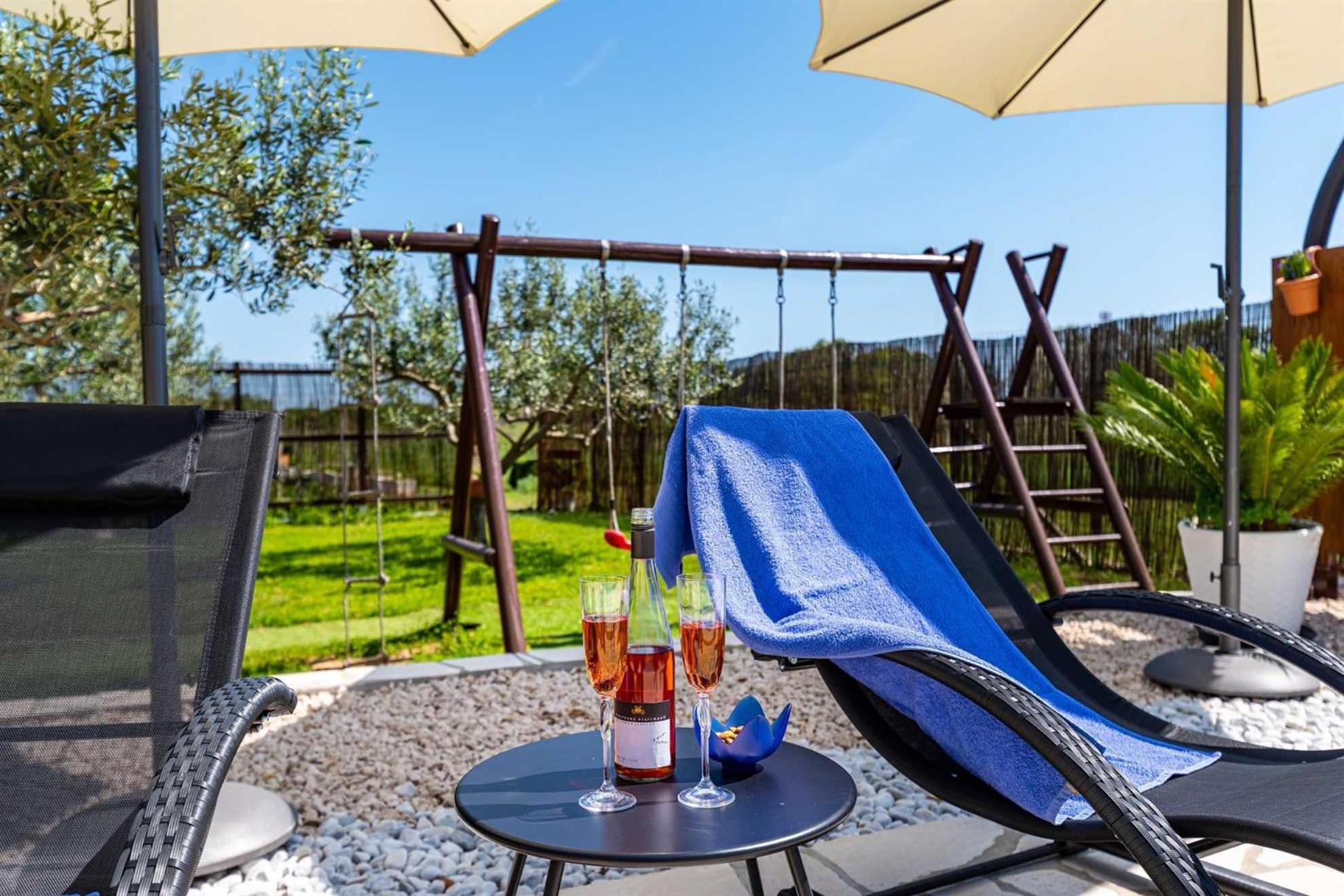 Apartment House Simoni With Pool, Zadar County 프리블라카 외부 사진