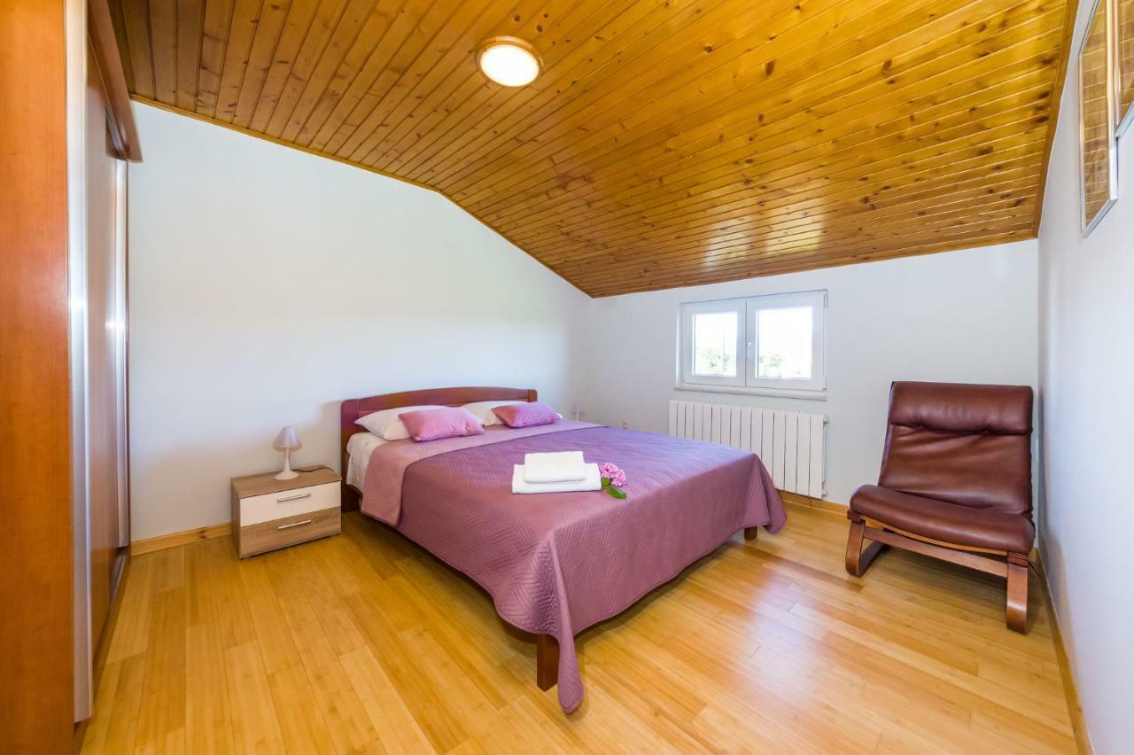 Apartment House Simoni With Pool, Zadar County 프리블라카 외부 사진